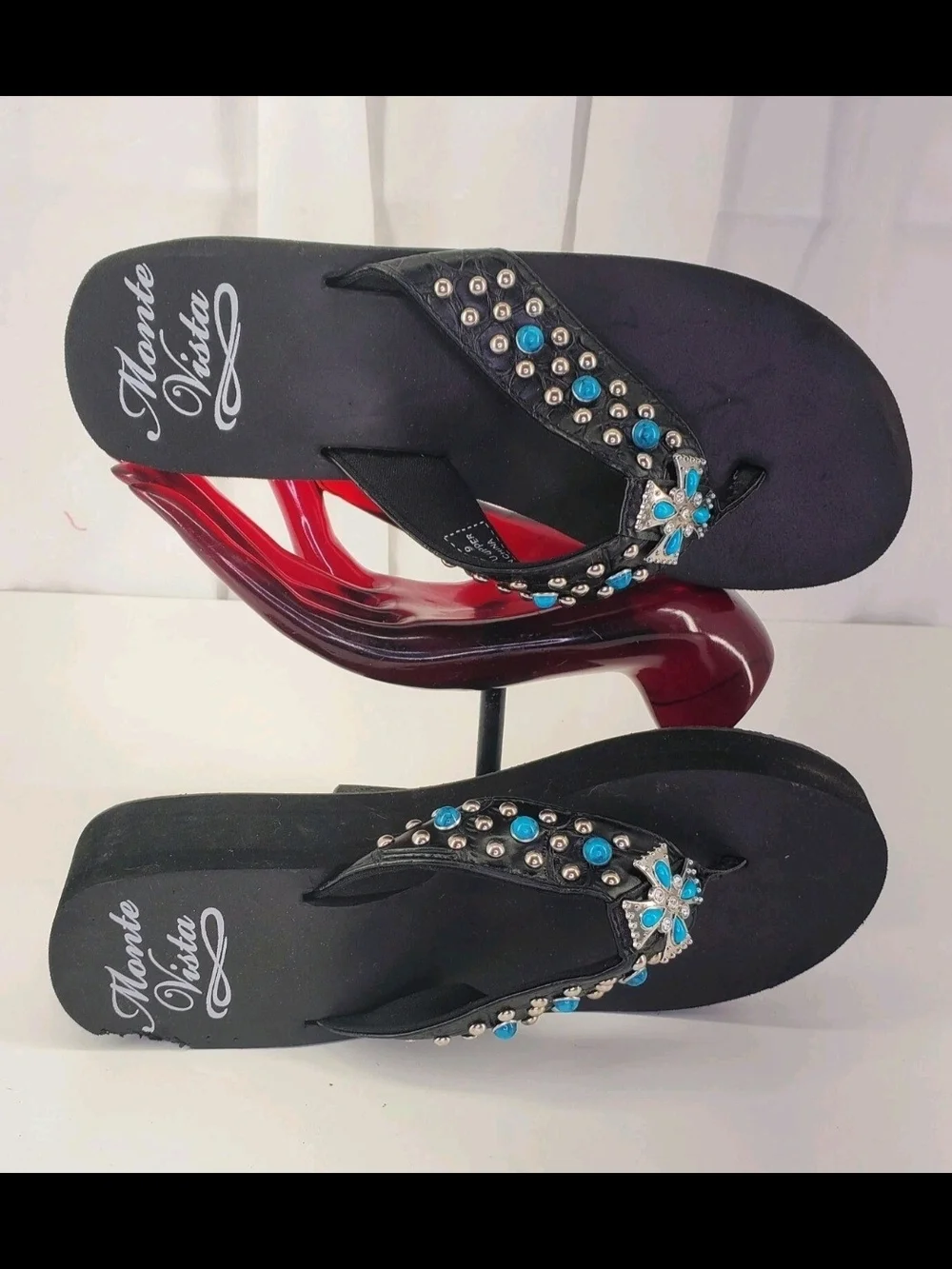 Monte Vista Womens Turquoise & Studded Platform Thong Sandals W/Maltese Cross